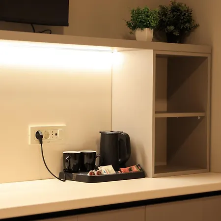 Giselle Escape ティラナ