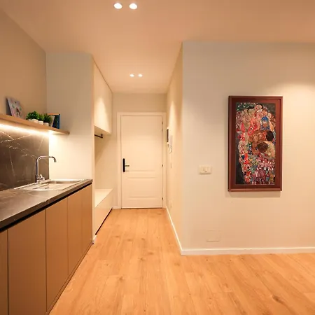 Giselle Escape Tirana