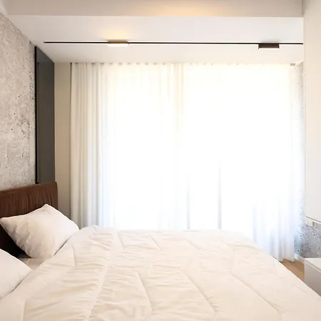 Giselle Escape * Tirana