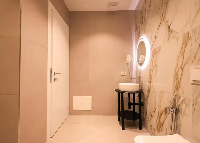 公寓 Giselle Escape 地拉那